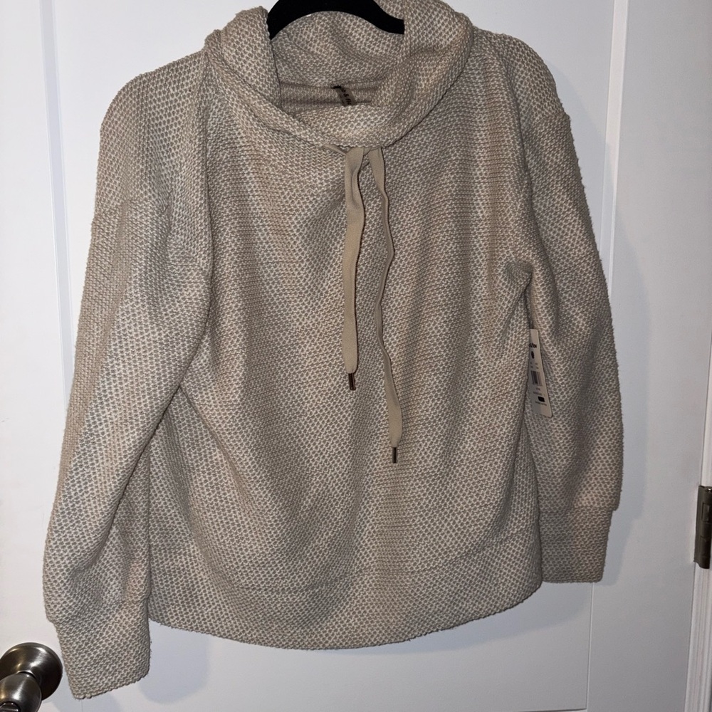 Elegant Beige Women's Sweater
